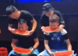 吃瓜表情包图片动态,吃瓜表情包里的欢乐瞬间